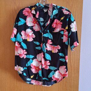 Woman's Short Sleeve "Tropical" Shirt